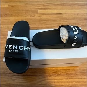 Women’s Givenchy Paris flat sandals